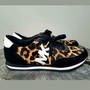 Michael kors leopard print shoes😻💓